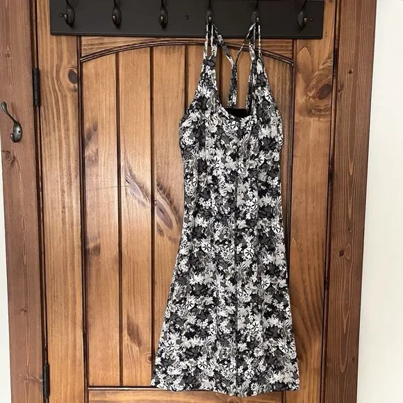 Patagonia Latticeback Strappy Floral Womens Athletic Dress Sz S Bra Stretchy EUC - Picture 9 of 9